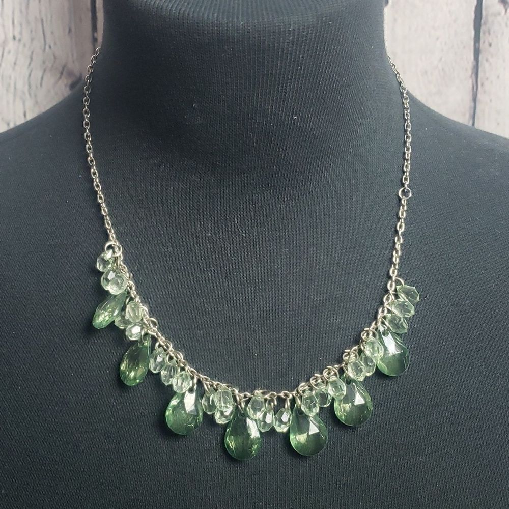 Green Faux Gemstone Necklace‎